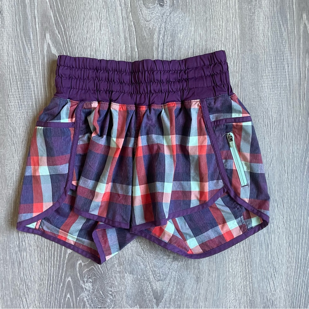 Lululemon Tracker Shorts Size 4